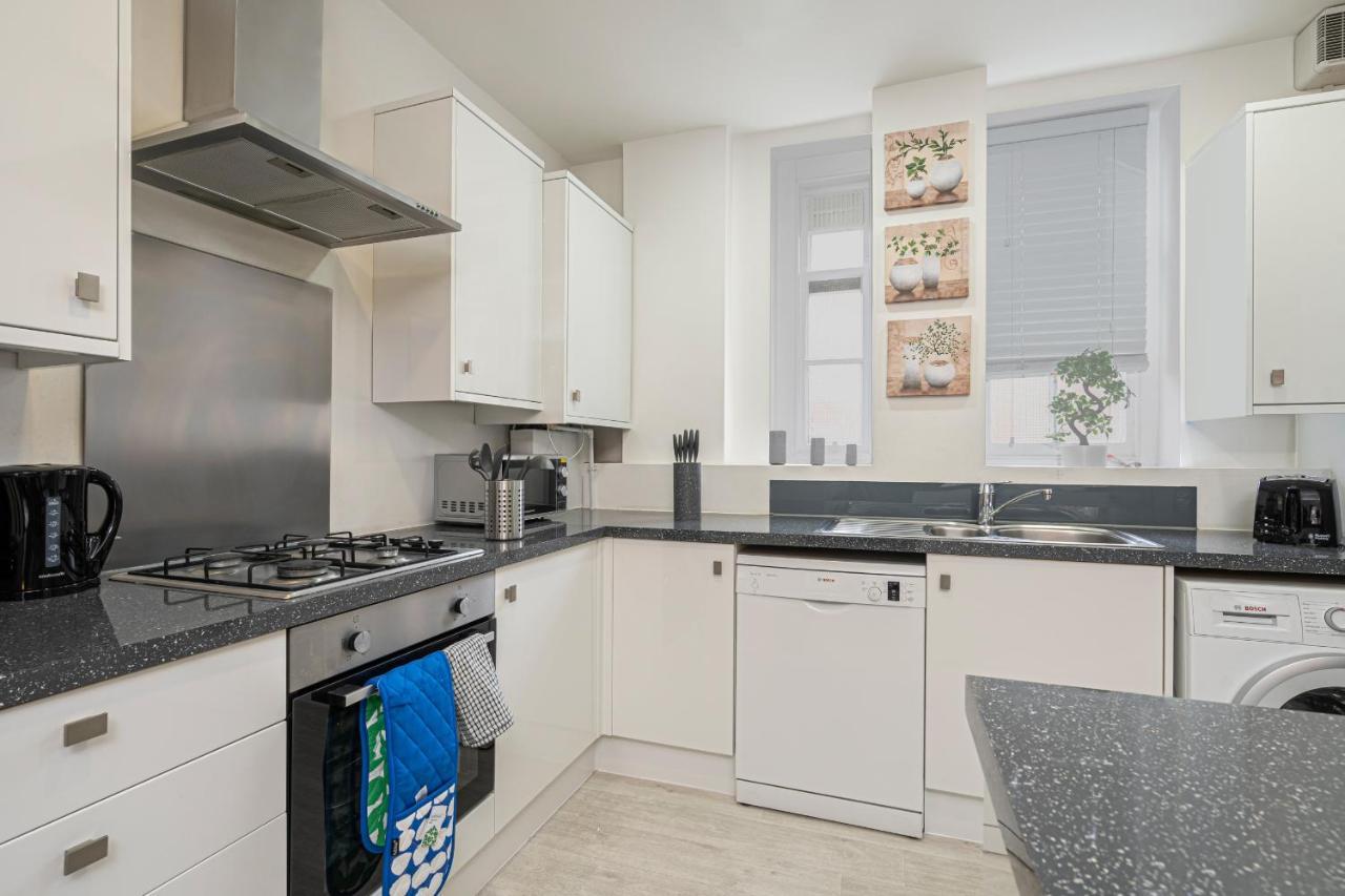 Beautiful 3 Bedroom Apartment Near Marble Arch And Oxford Street London Exterior foto
