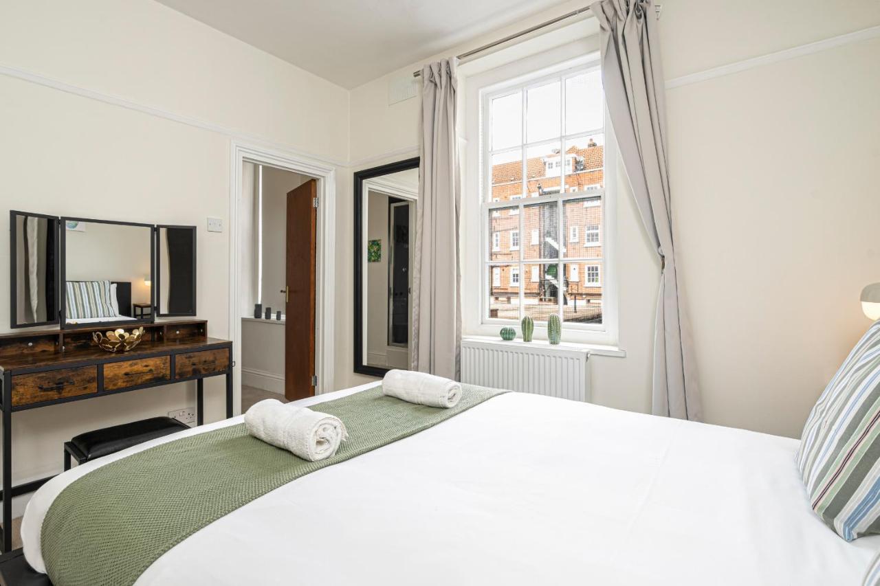 Beautiful 3 Bedroom Apartment Near Marble Arch And Oxford Street London Exterior foto